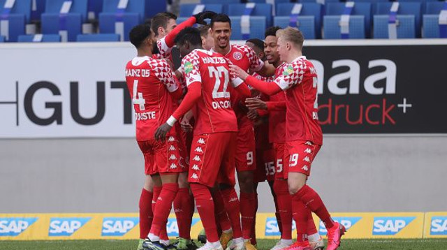 שחקני מיינץ (צילום: Alex Grimm/Getty Images)