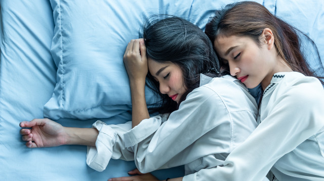 שתי נשים, אילוסטרציה (צילום: ingimage ASAP)