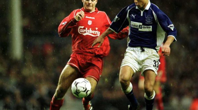 עידן טל, סטיבן ג'רארד (צילום: Clive Brunskill / Staff)