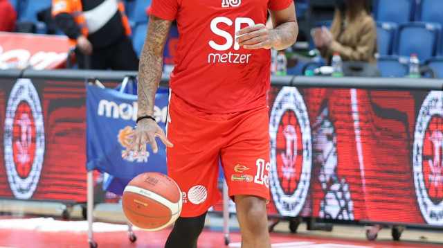 ג'יימס יאנג (צילום: )