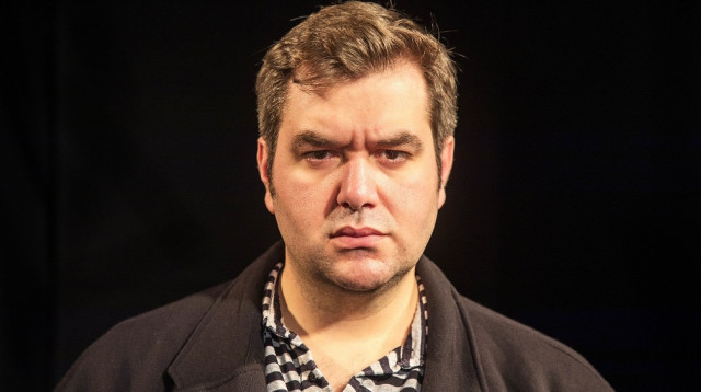 בן יוסיפוביץ' ב"מפלצת הזיכרון" (צילום: ז'ראר אלון)