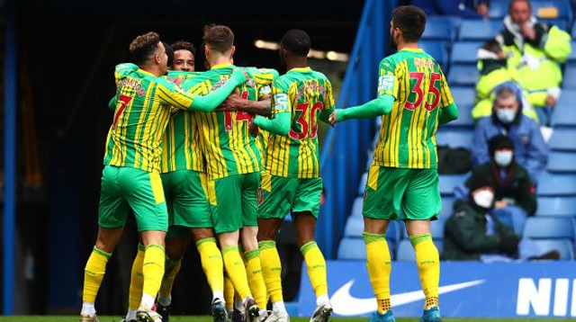 שחקני ווסט ברומיץ' חוגגים (צילום: Clive Rose/Getty Images)