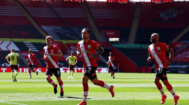 דני אינגס ושחקני סאות'המפטון (צילום: Matt Watson/Southampton FC via Getty Images)
