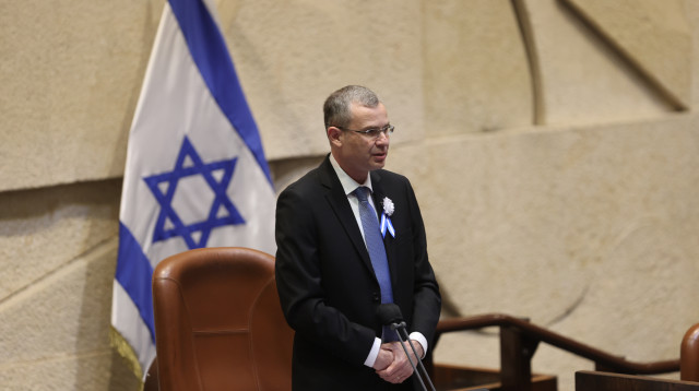 יריב לוין בהשבעת הכנסת (צילום: אלכס קולומויסקי, פול)