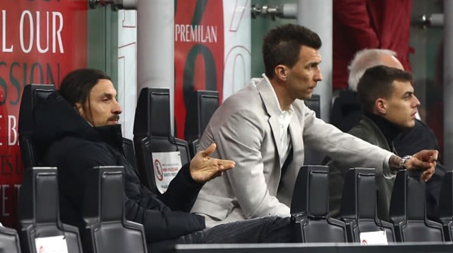 מריו מנדז'וקיץ', זלאטן איברהימוביץ' (צילום: Marco Luzzani / Stringer)