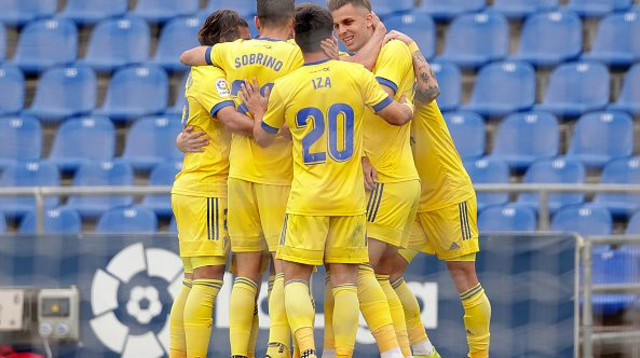 קאדיס חוגגת ניצחון (צילום: Gonzalo Arroyo Moreno/Getty Images)