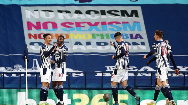 שחקני ווסט ברומיץ' חוגגים (צילום: Tim Goode - Pool/Getty Images)