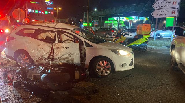 התאונה הקטלנית בצומת צריפין (צילום: לירן אלגרבלי תיעוד מבצעי מד"א)