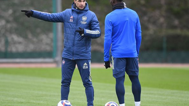 מיקל ארטטה, בוקאיו סאקה (צילום: Stuart MacFarlane/Arsenal FC via Getty Images)