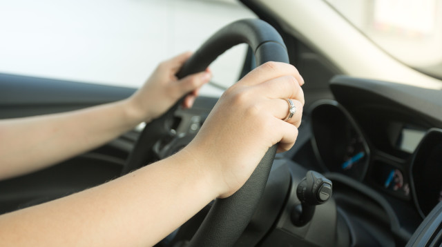 נהיגה ברכב, אילוסטרציה (צילום: אינג אימג')