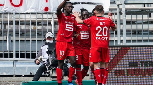 שחקני ראן חוגגים (צילום: Eddy Lemaistre/Icon Sport via Getty Images)