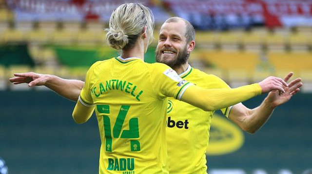 טימו פוקי וטוד קאנטוול. חוזרים לליגה הראשונה (צילום: Stephen Pond/Getty Images)