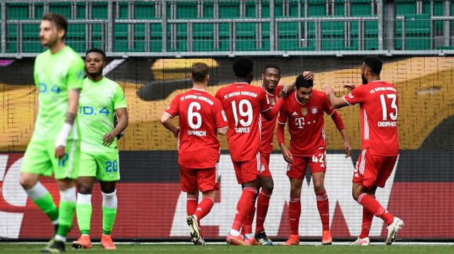שחקני באיירן מינכן חוגגים (צילום: FABIAN BIMMER/POOL/AFP via Getty Images)