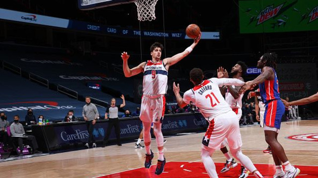 דני אבדיה (צילום: Ned Dishman/NBAE via Getty Images)