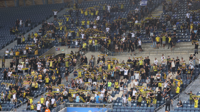 אוהדי בית"ר ירושלים (צילום: דני מרון)