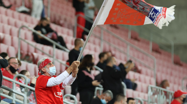 אוהדי הפועל באר שבע (צילום: דני מרון)