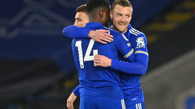 ג'יימי וארדי חוגג עם איהנצ'ו (צילום: MICHAEL REGAN/POOL/AFP via Getty Images)