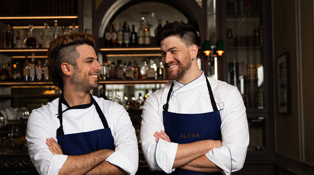 עומר שדמי ודניאל צור השפים של אלנה  (צילום: דנה פרידלנדר אורן)