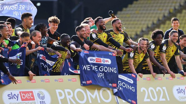 ווטפורד חוגגת עלייה (צילום: Richard Heathcote/Getty Images)