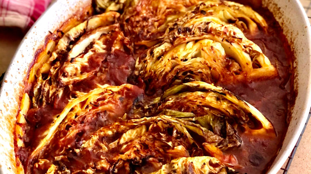 כרוב בתנור (צילום: פסקל פרץ-רובין)