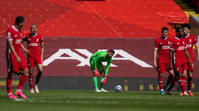 שחקני ליברפול מאוכזבים (צילום: Xinhua via Getty Images)