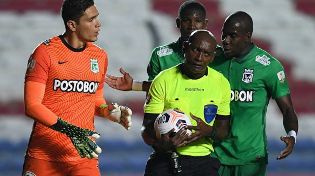 נסיונל – אתלטיקו נסיונל (צילום: PABLO PORCIUNCULA / Contributor)