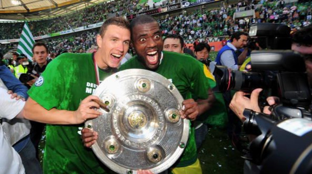 אדין דז'קו, גראפיטה (צילום: Stuart Franklin / Staff)