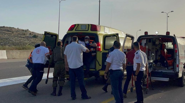 ניסיון לפיגוע בצומת תפוח בשומרון (צילום: דוברות מד"א)