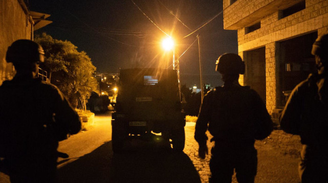 כוחות צה"ל בפעילות הלילית לאיתור המחבלים מצומת תפוח (צילום: דובר צה"ל)