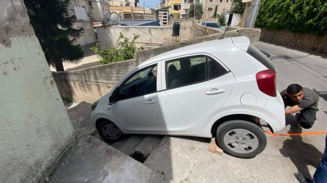 הרכב של מריה שהתדרדר במדרגות (צילום: מריה סומולוביץ')