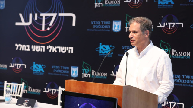 איתן סטיבה באירוע חשיפת הניסויים של פרויקט "רקיע" (צילום: אלעד מלכה)