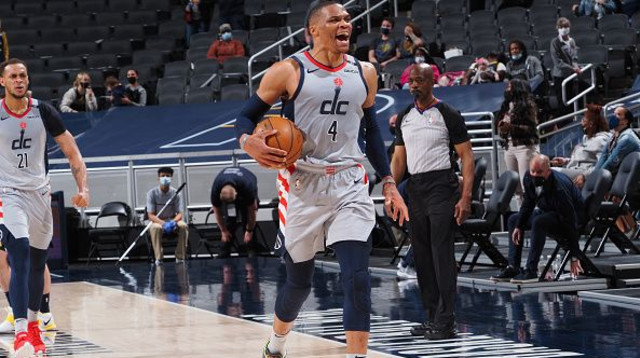 ראסל ווסטברוק (צילום: Ron Hoskins/NBAE via Getty Images)