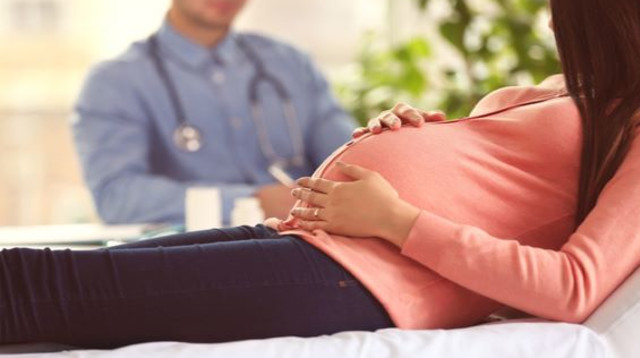 אישה בהריון (צילום: Shutterstock)