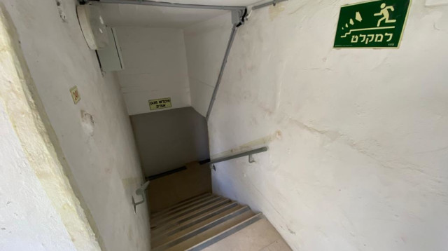 פתיחת מקלטים בתל אביב (צילום: אבשלום ששוני)