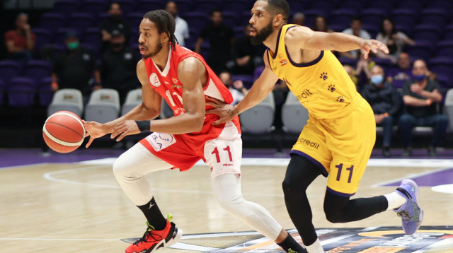 סי. ג'יי האריס, אייזיה קאזינס (צילום: דני מרון)