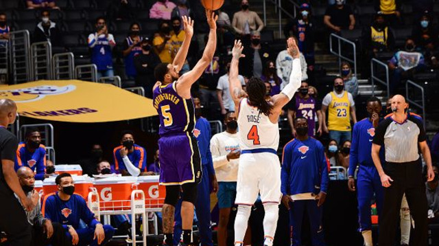 טיילן הורטון טאקר, דרק רוז (צילום: Adam Pantozzi/NBAE via Getty Images)