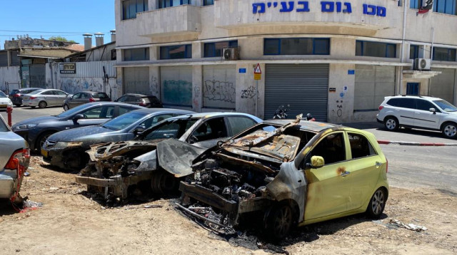 המהומות ביפו (צילום: אבשלום ששוני)