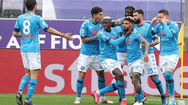 שחקני נאפולי חוגגים (צילום: Gabriele Maltinti/Getty Images)