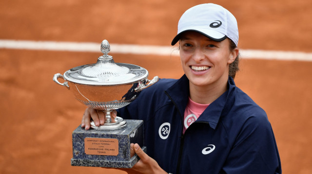 איגה שביונטק חוגגת (צילום: FILIPPO MONTEFORTE/AFP via Getty Images)