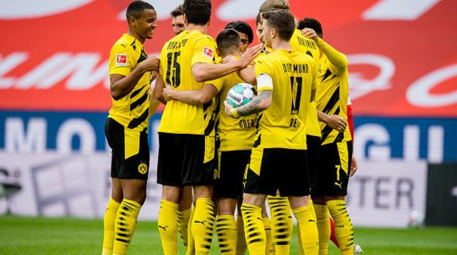 שחקני בורוסיה דורטמונד חוגגים (צילום: Alexandre Simoes/Borussia Dortmund via Getty Image)