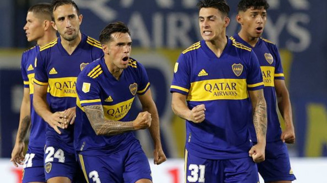 שחקני בוקה ג'וניורס חוגגים (צילום: DANIEL JAYO/POOL/AFP via Getty Images)