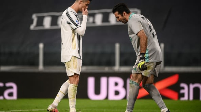 ג'יאנלואיג'י בופון, כריסטיאנו רונאלדו (צילום: MARCO BERTORELLO/AFP via Getty Images)