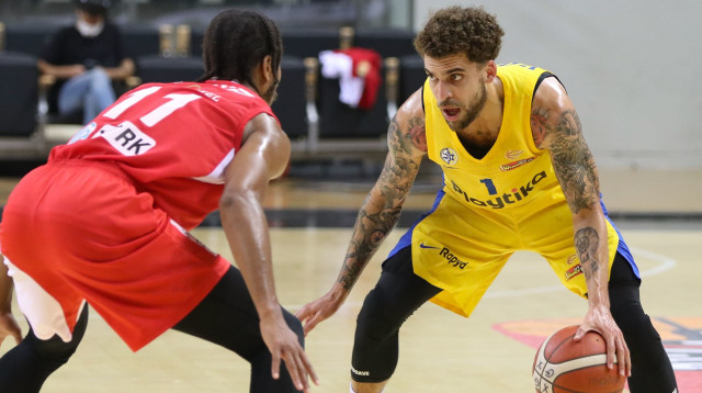 סקוטי ווילבקין, אייזיה קאזינס (צילום: לילך וייס)