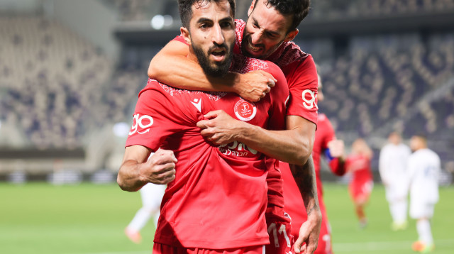 בן ביטון חוגג עם דן איינבינדר (צילום: דני מרון)