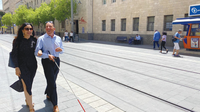 ברנשטיין וחסן־נחום במדרחוב בירושלים (צילום: פלר חסן נחום)