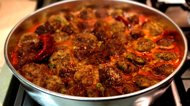 קציצות עוף (צילום: פסקל פרץ-רובין)