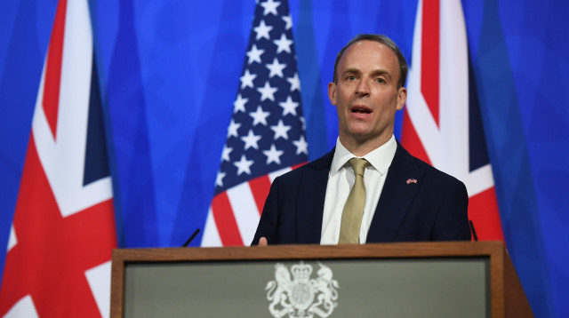 דומיניק ראב (צילום: Chris J Ratcliffe/Pool via REUTERS)