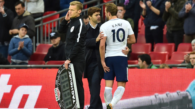 מאוריסיו פוצ'טינו, הארי קיין (צילום: GLYN KIRK/AFP via Getty Images)