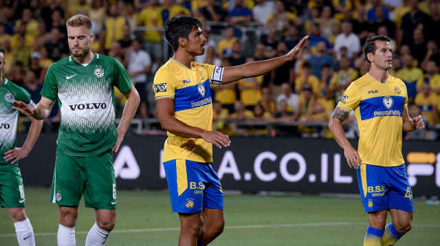 דור פרץ, לואיס הרננדס, בוגדן פלאניץ' (צילום: אריאל שלום)