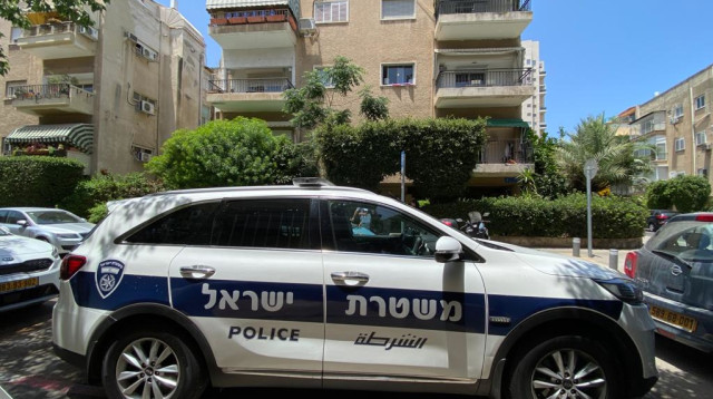 ניידת משטרה  (צילום: אבשלום ששוני)